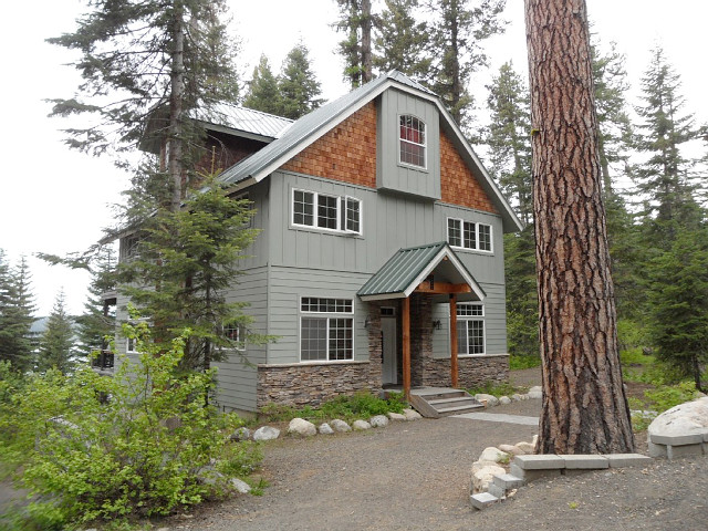 Harris Cove Lodge in McCall, Idaho.