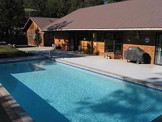 Picture of the Warm Springs Pool House in Garden Valley, Idaho