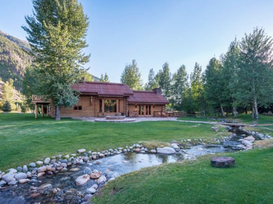 Picture of the Meadowbrook Road 210 in Sun Valley, Idaho