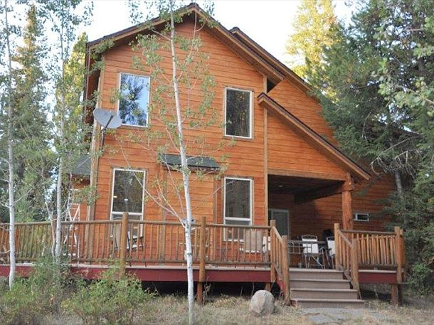 Picture of the Northern Moose Lodge in McCall, Idaho