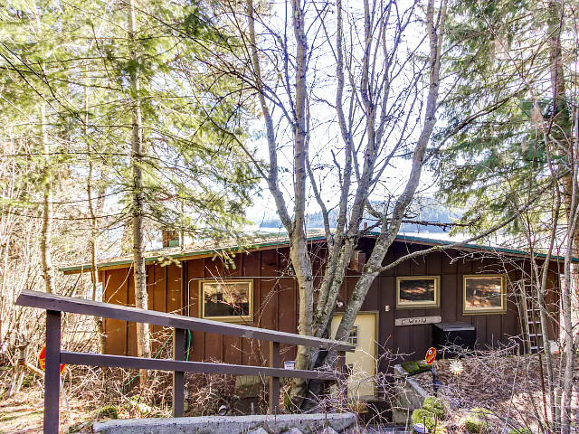 Picture of the Mica Bay Serenity Cabin in Coeur d Alene, Idaho