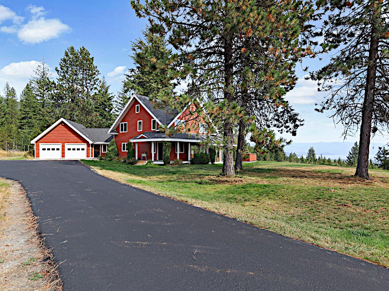 Lakeview Home on Acreage in Sandpoint