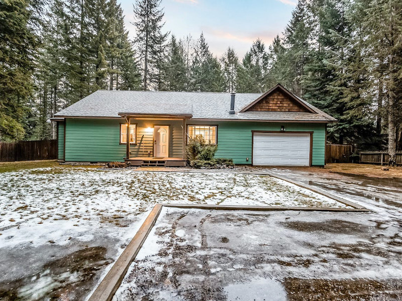 Picture of the Wooded Private Home w/ Hot Tub in Sandpoint, Idaho