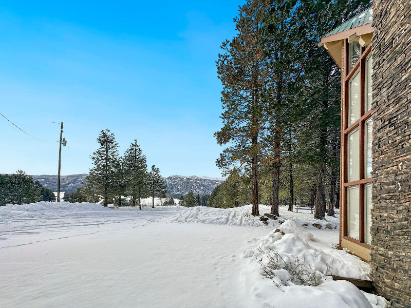 Picture of the Windancer Lodge in Cascade, Idaho