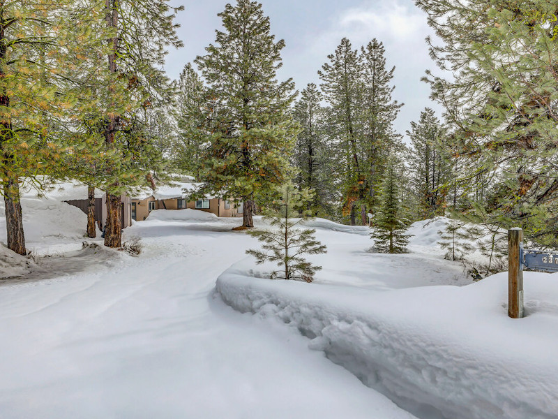 Picture of the Ponderosa in Cascade, Idaho