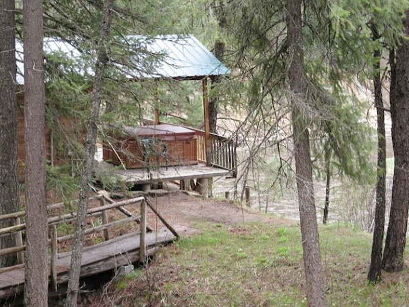 Picture of the Middle Fork River Cabin in Garden Valley, Idaho