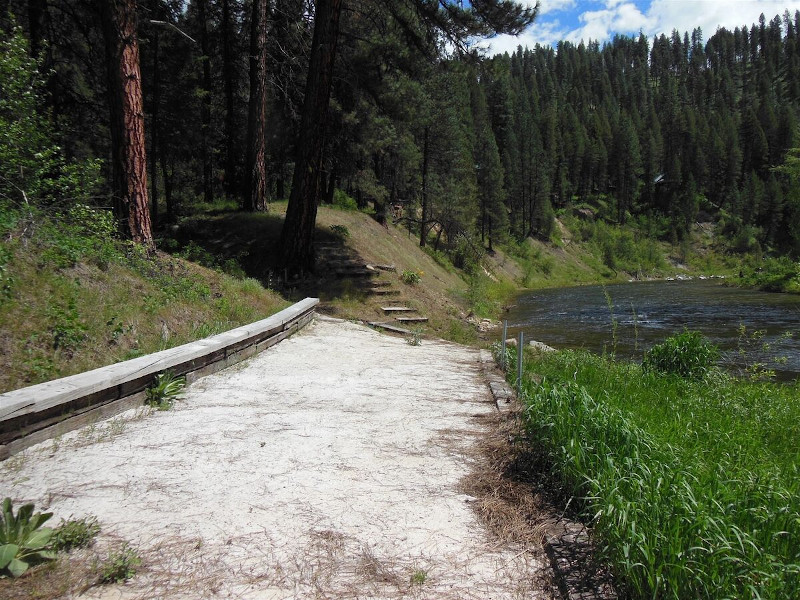 Picture of the Middle Fork River Cabin in Garden Valley, Idaho