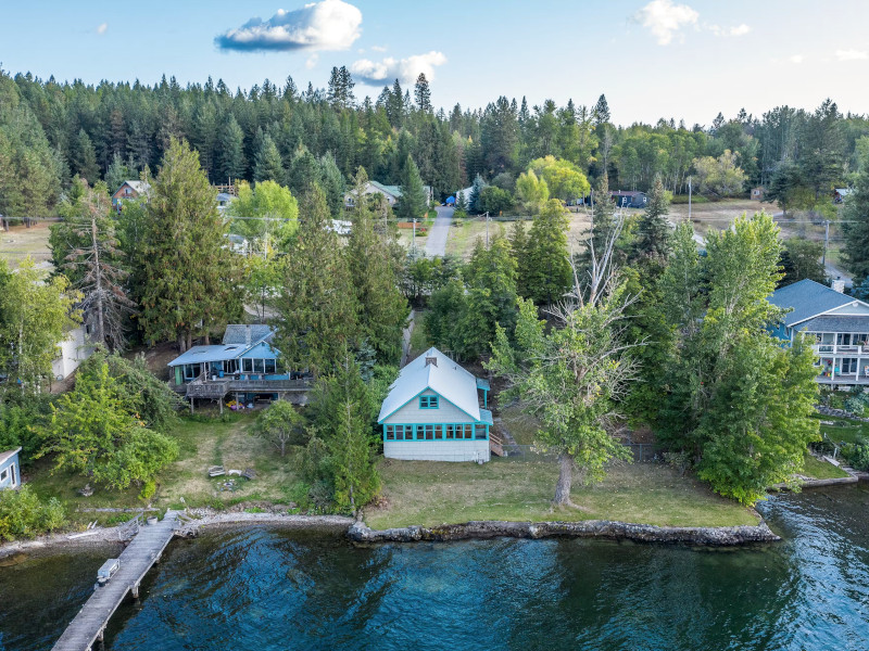 Picture of the Lakeshore Paradise - Sagle in Sandpoint, Idaho