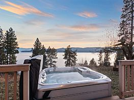 Cabins and Home Vacation Rentals in Sandpoint Idaho