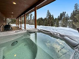 Cabins and Home Vacation Rentals in McCall Idaho