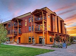 Reserve Hotels and Motels in Victor Idaho